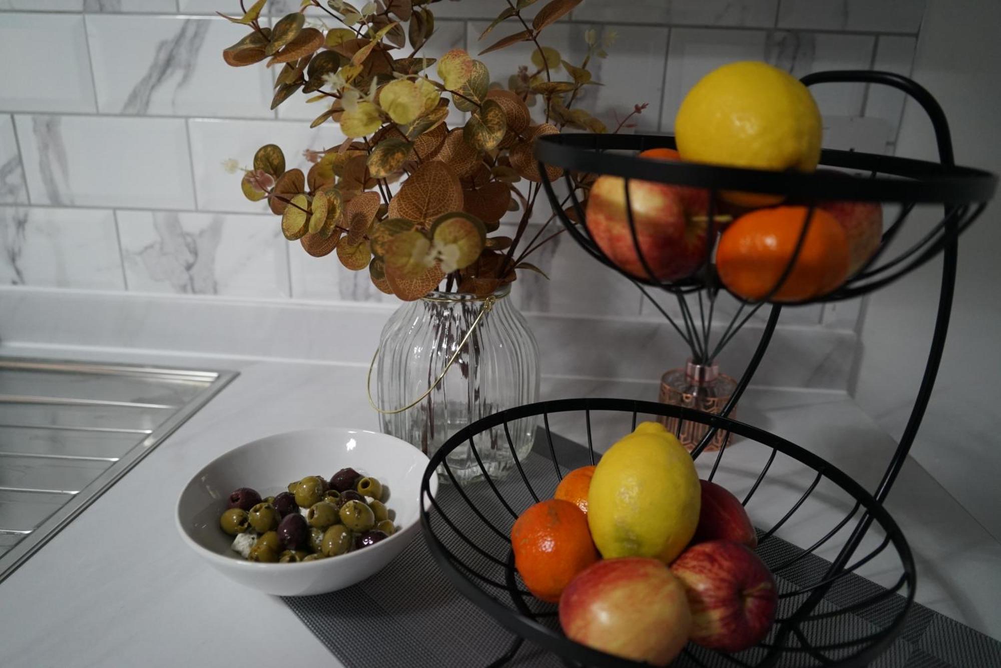 1 & 2 Bed Apartments - Desborough, Kettering, Family, Wifi, Parking Экстерьер фото